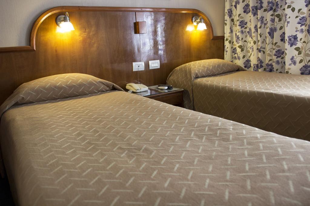 Hotel Orly Коррієнтес Номер фото