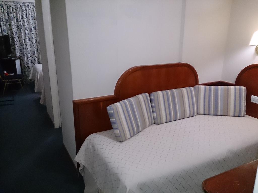 Hotel Orly Коррієнтес Номер фото